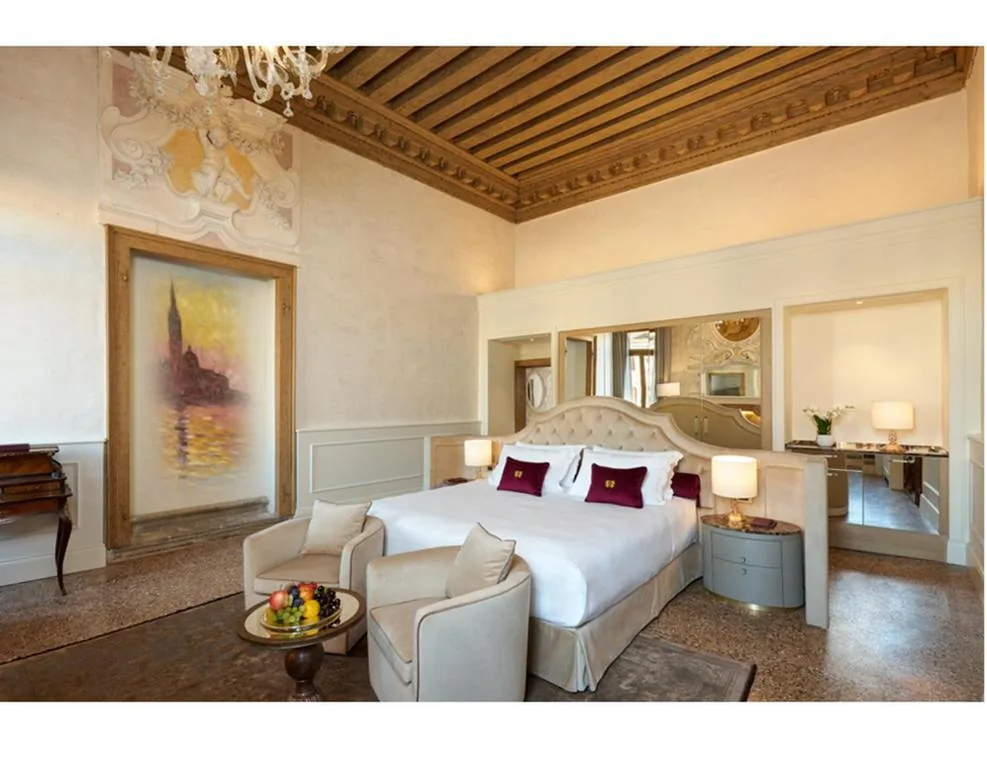 Signature Suite with Grand Canal View - Foscarini — Hotel Palazzo Giovanelli e Gran Canal