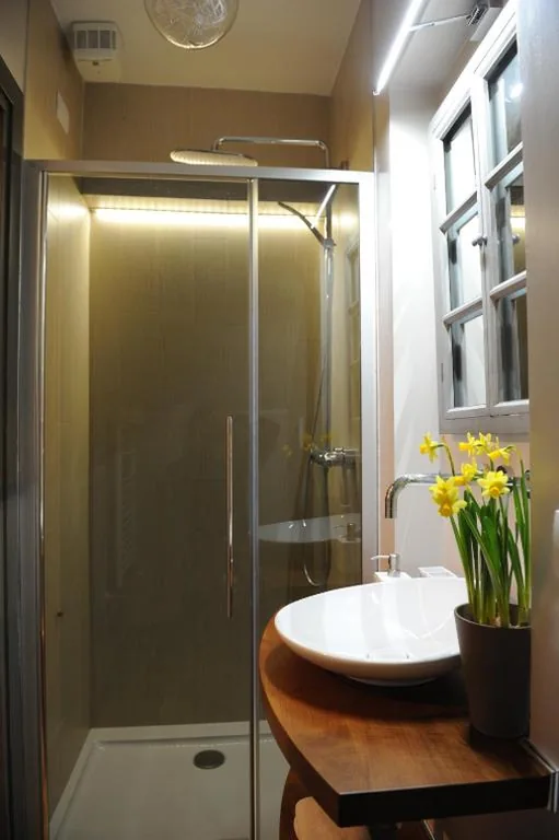 Stylish Self-Contained Room & Bath in Castello between Biennale & San Marco — foto 7