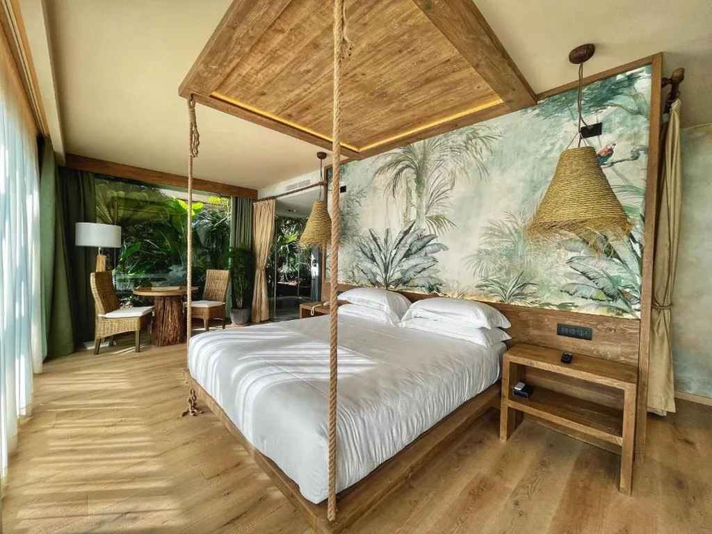 Suite — AQA Palace
