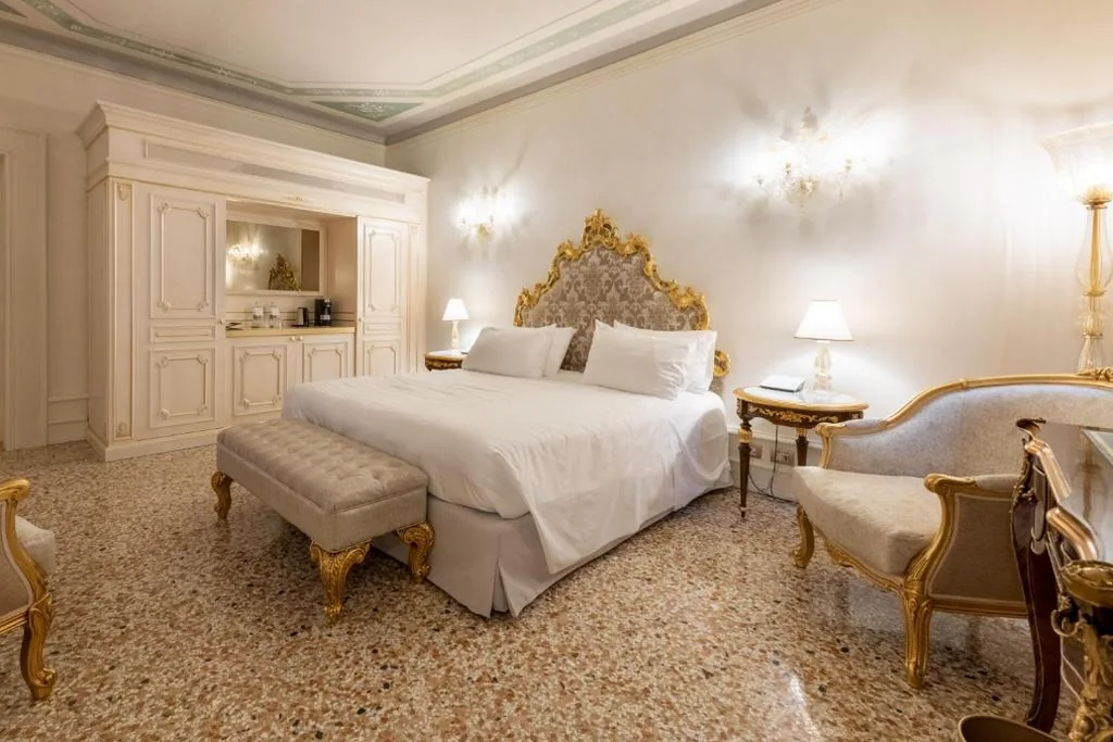 Suite Classic — Ca’ Bonfadini Historic Experience