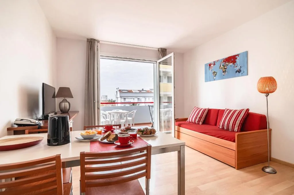 One-Bedroom Suite — Domino Suite Hotel & Residence