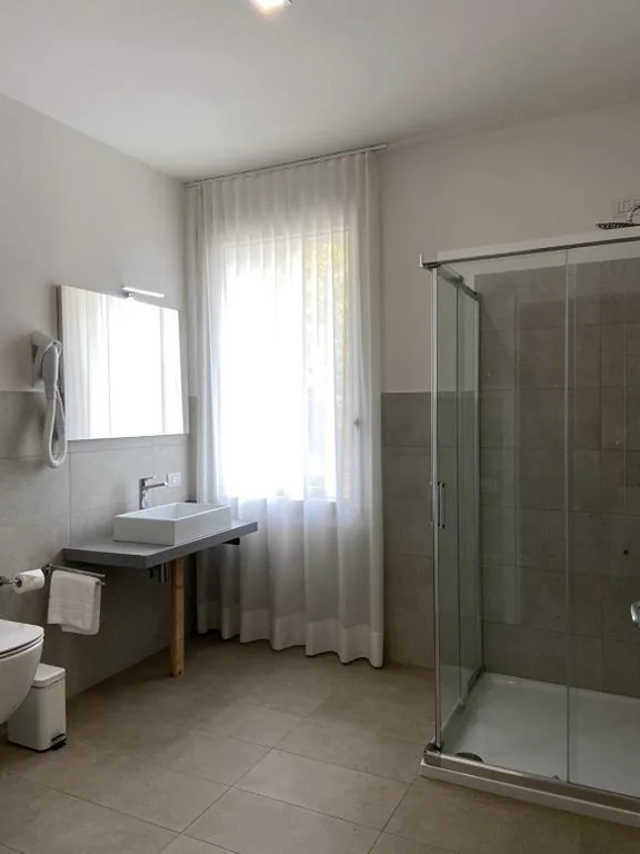 Suite con 1 Camera da Letto — Locanda Damaro