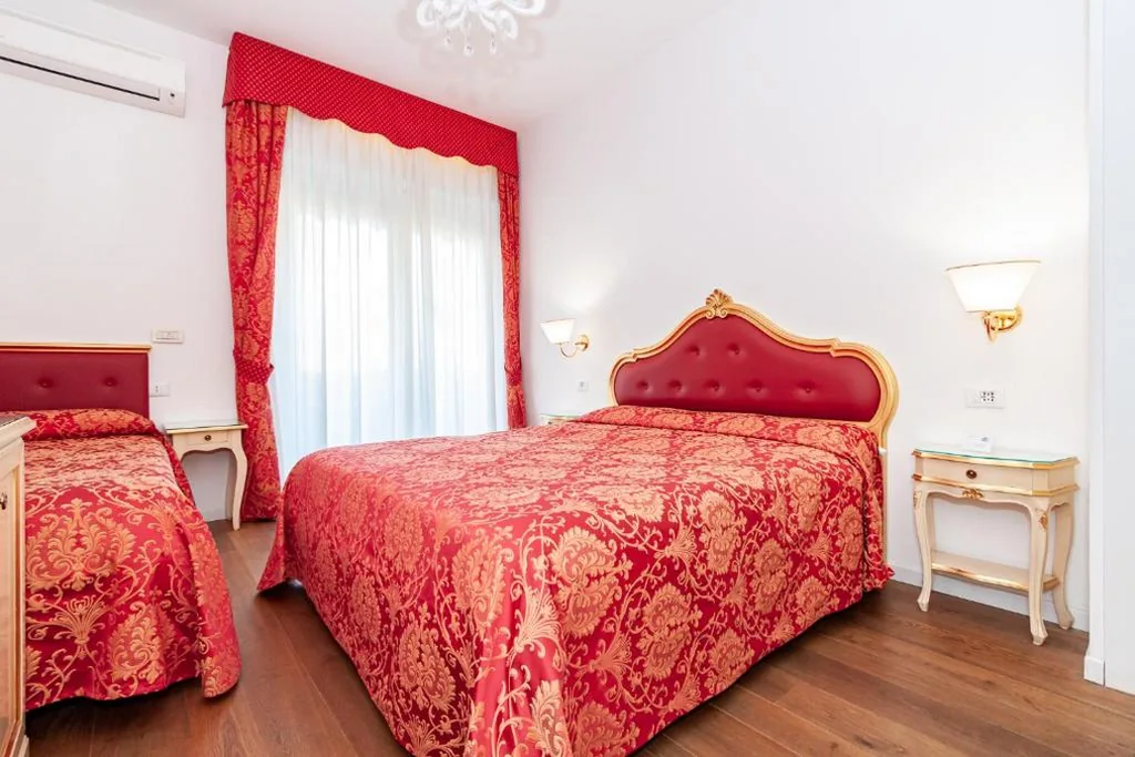 Suite with Balcony — Ca’ Rebeka Venice – Atika & Atif