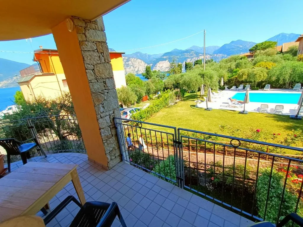 Suite con Balcone e Vista Lago — Hotel Villa Isabella