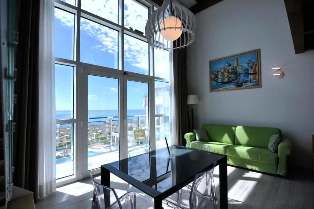 Suite with Balcony and Sea View — Hotel Marzia Holiday Queen