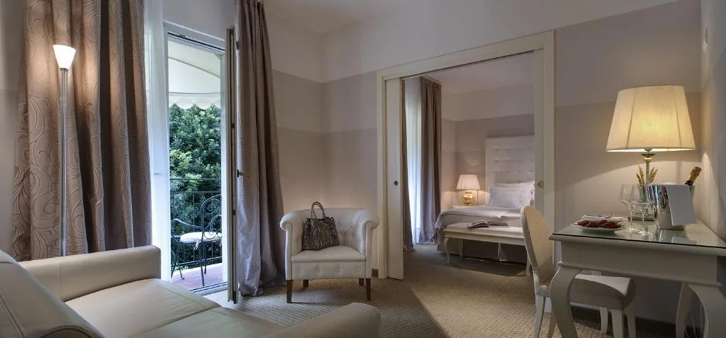 Suite con Balcone — Palace Hotel San Pietro