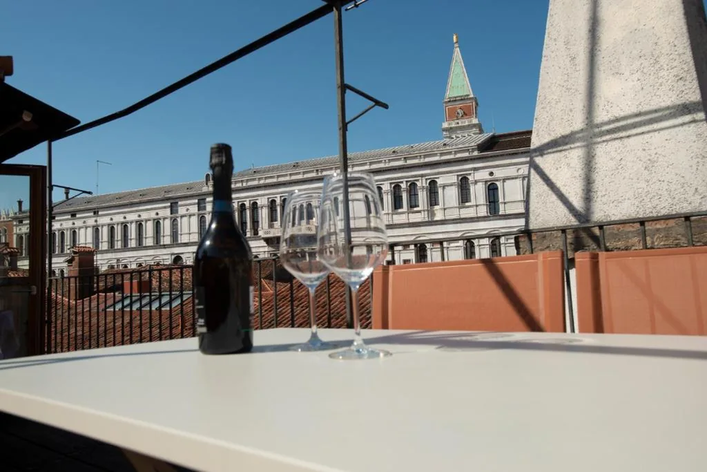 Suite with Terrace — Casa Kirsch