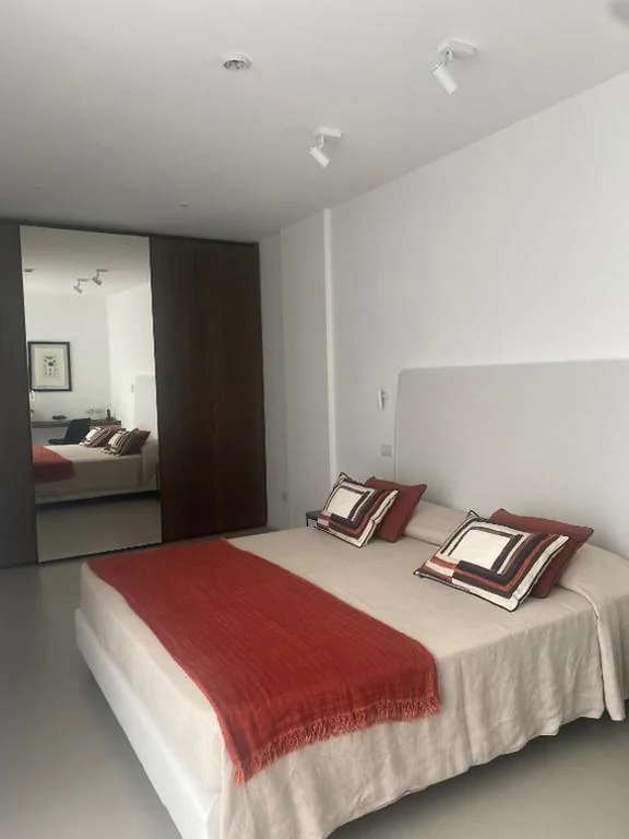Suite with Terrace and Partial Sea View — Hotel Mediterraneo Suite&Residence
