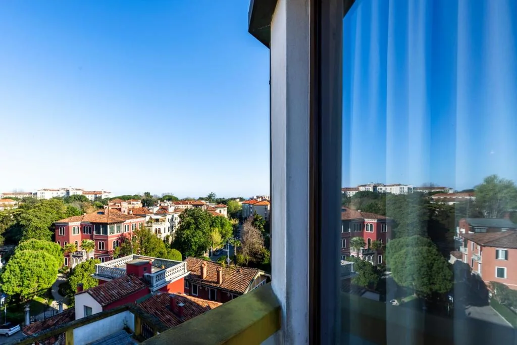 Suite with Terrace — Hotel Atlanta Augustus