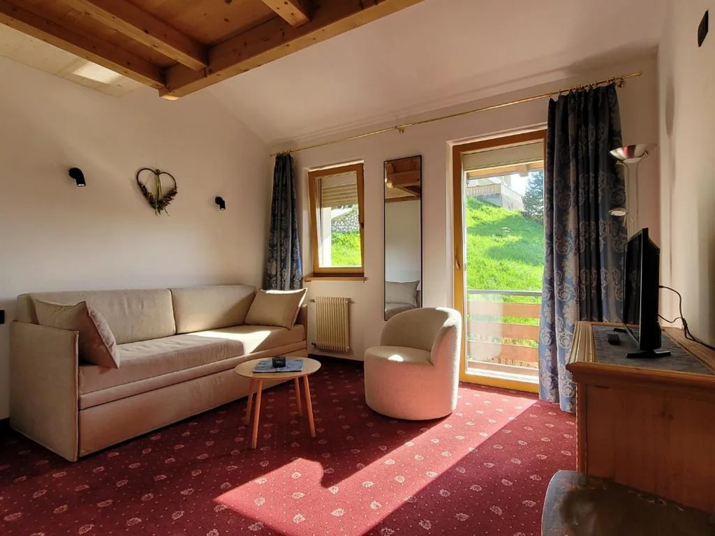 Suite con Vasca Idromassaggio — Hotel Garni Royal