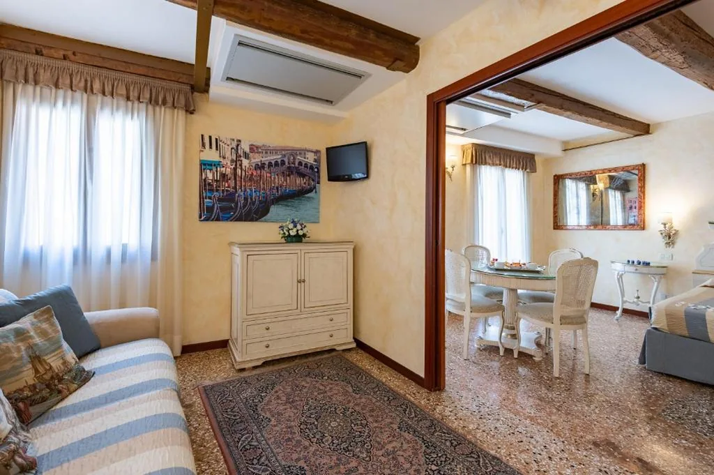 Suite con Vista Canale — Hotel Mercurio