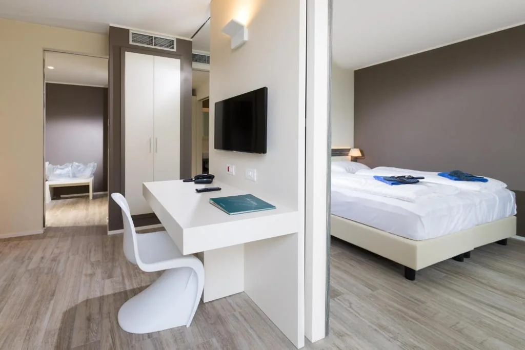 Suite with View - Annexe — Hotel Maximilian