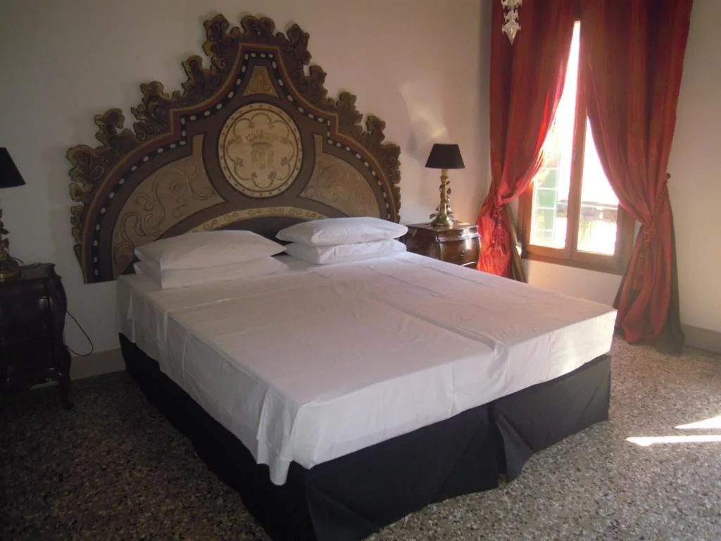 Suite con Vista Giardino e Bagno Privato Interno — La Residenza 818
