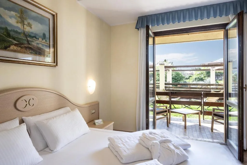 Suite with Garden View — Hotel Caravel