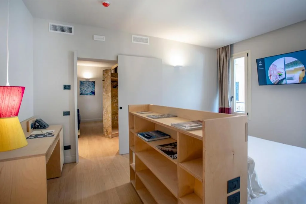 Suite with Garden View — Hotel Casa W