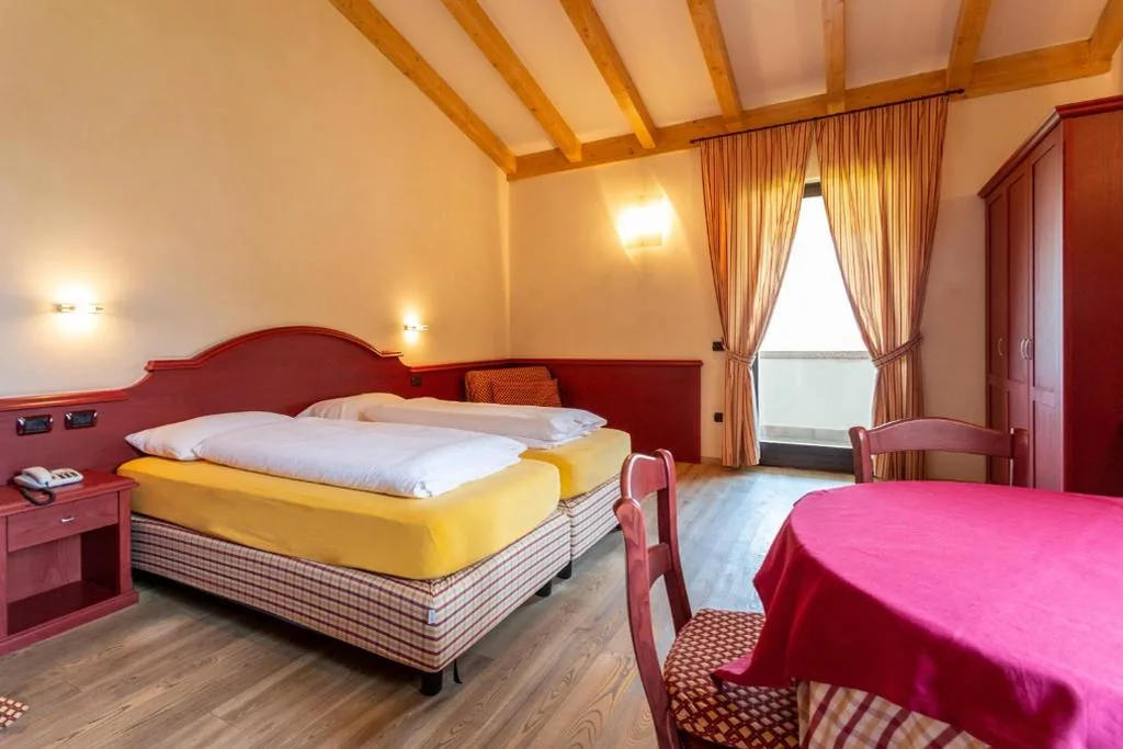 Suite con Vista Lago — Hotel Alesi