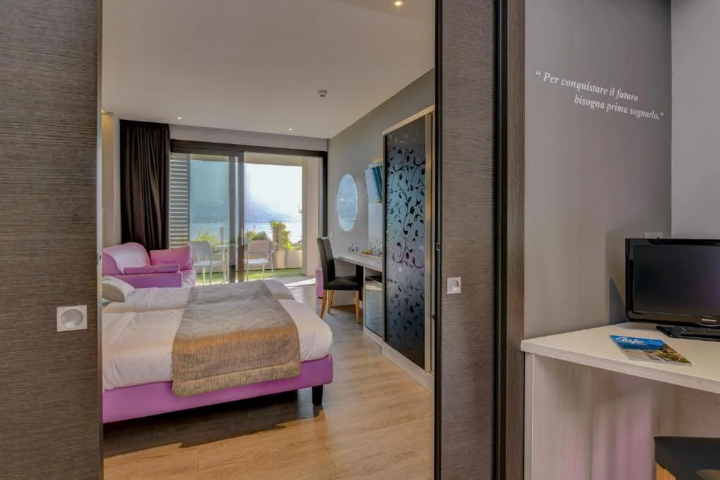 Suite con Vista Lago — Hotel La Fiorita
