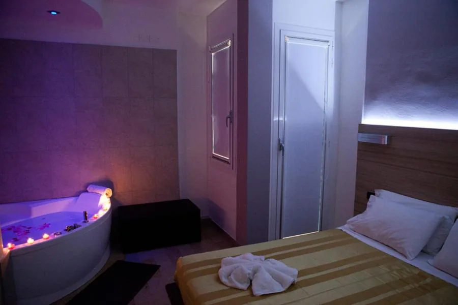 Suite Deluxe (2 Adulti + 3 Bambini) — Hotel Santa Lucia