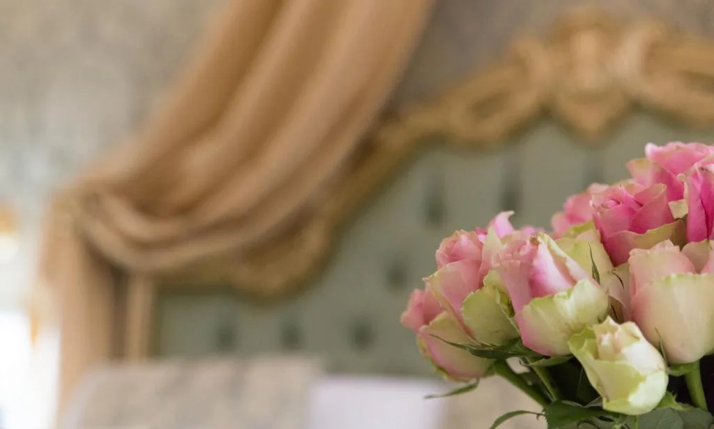 Suite Deluxe Carlo Goldoni con Vista Campo Santo Stefano — Friendly Venice Suites