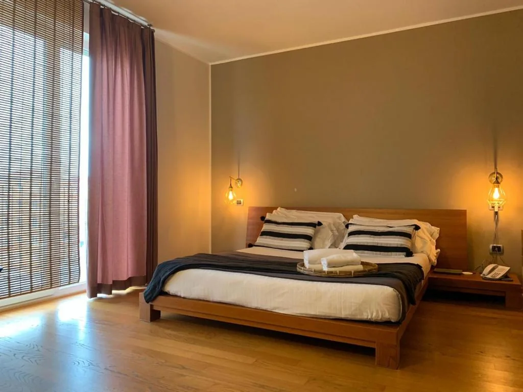 Deluxe Suite with Hot Tub — Hotel San Marco Fitness Pool & Spa