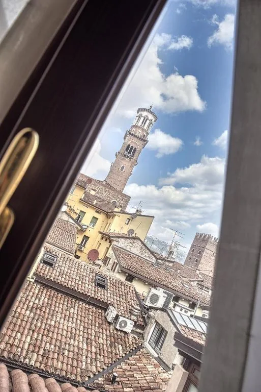 Suite Deluxe con Vasca Idromassaggio — Relais Balcone di Giulietta