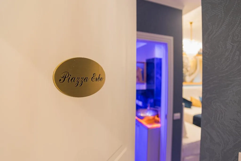 Deluxe Suite with Hot Tub — Royal Verona Relais