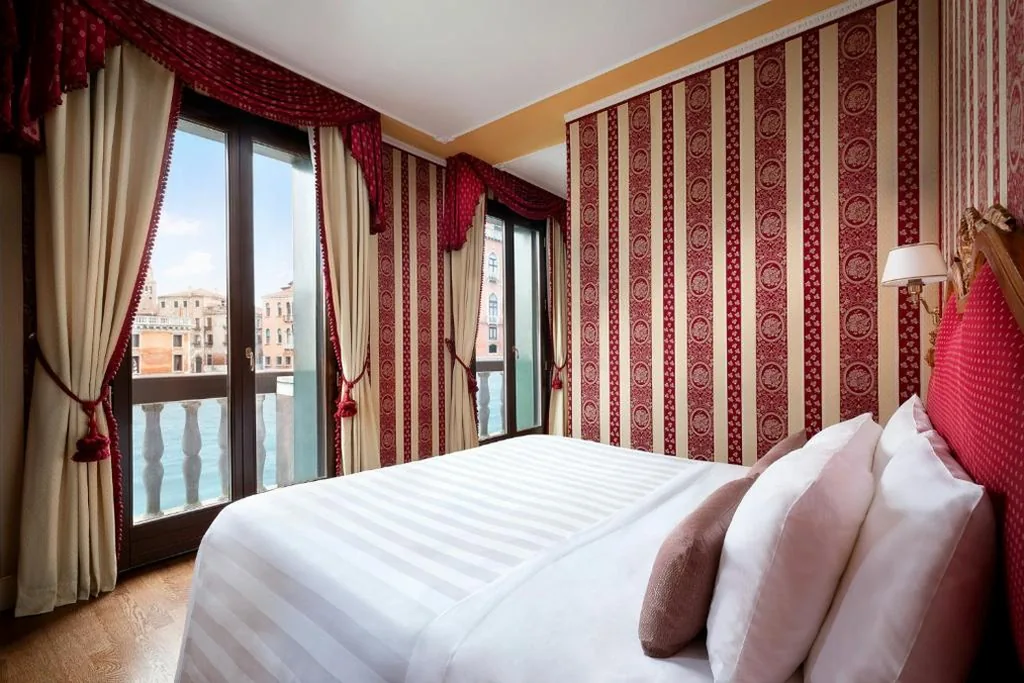 Suite Deluxe con Vista Canal Grande — Sina Palazzo Sant’Angelo