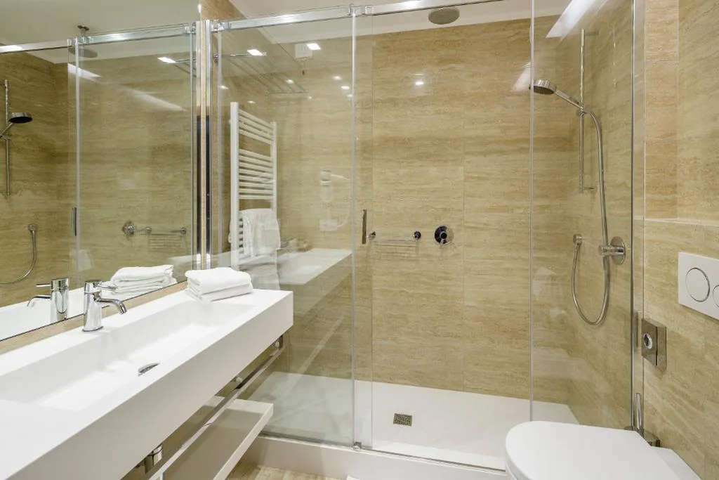 Suite Deluxe — Hotel Lajadira & Spa
