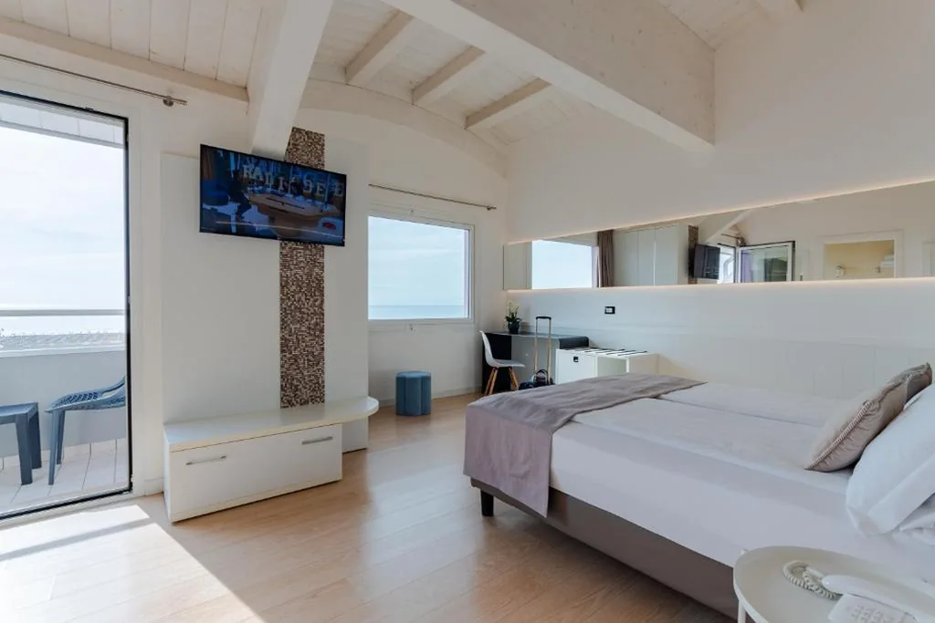 Deluxe Suite — Hotel Lux