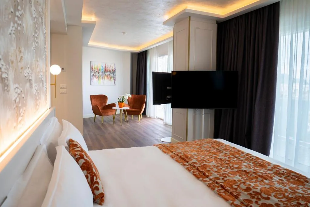 Suite Deluxe — Tritone LUXURY HOTEL THERMAE & SPA