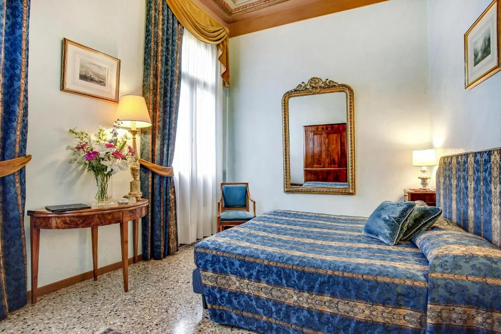 Family Two-Bedroom Suite — Palazzo Schiavoni Residenza d’epoca & Suite-Apartments