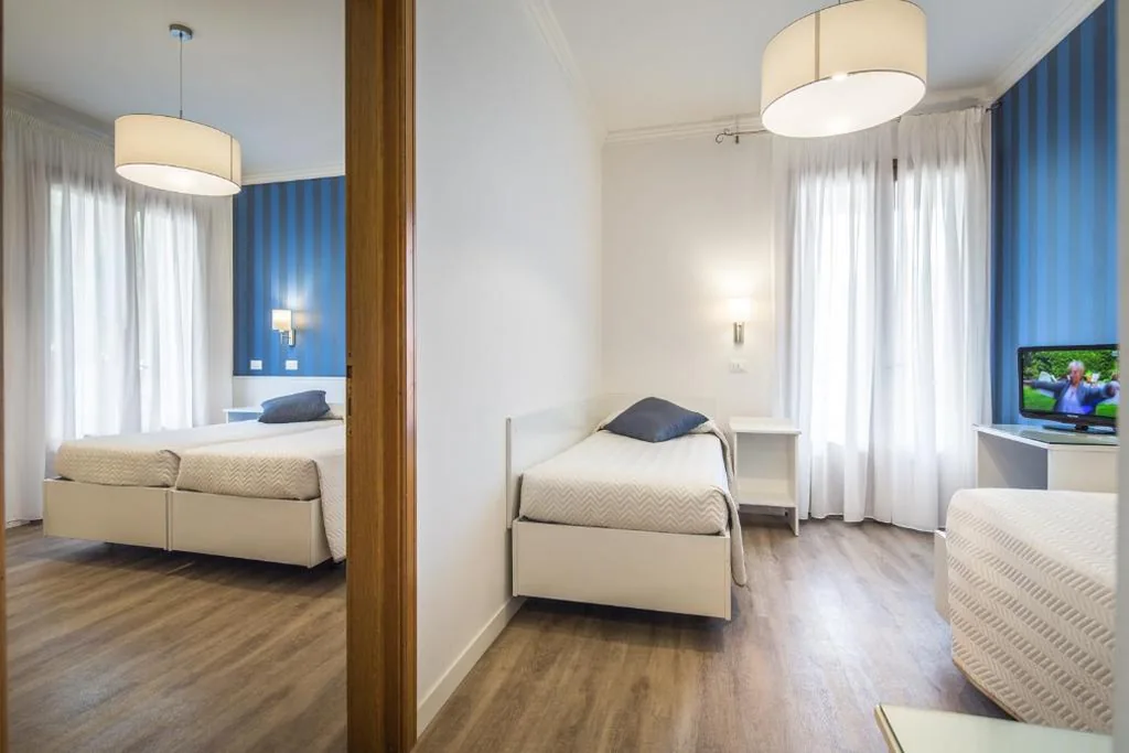 Suite Familiare con Balcone — Hotel Capanna d’Oro