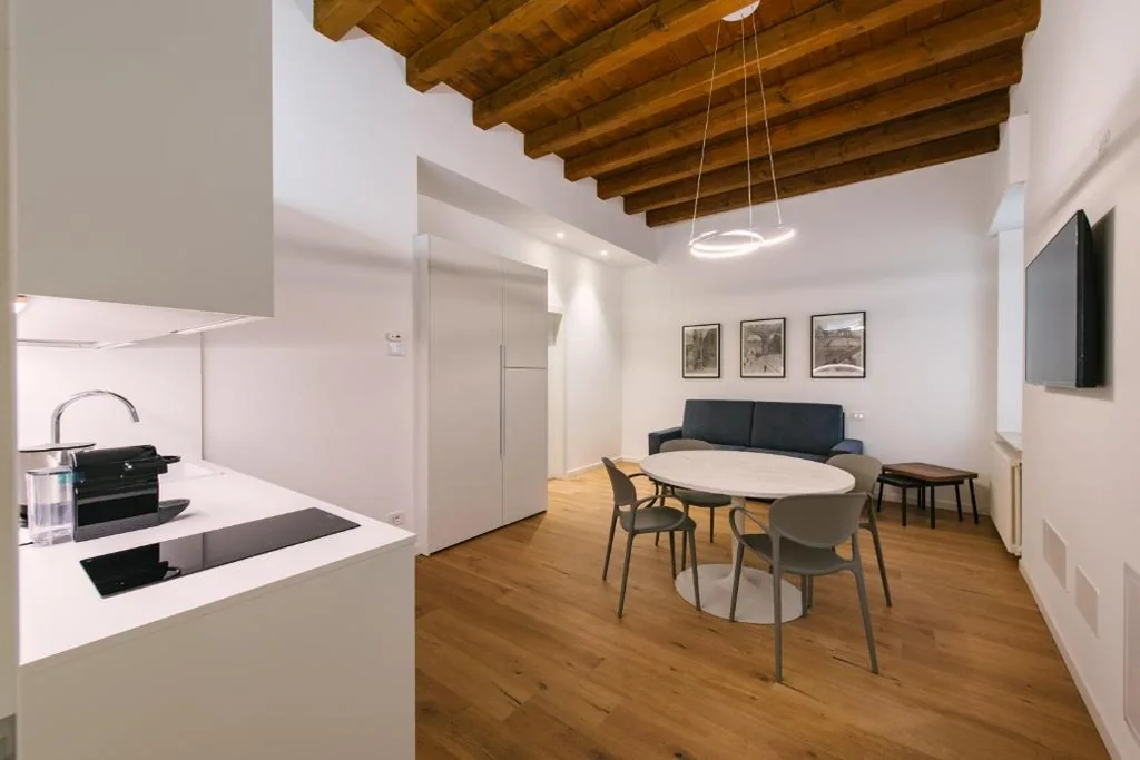 Suite Familiare Deluxe — Leoni Suites