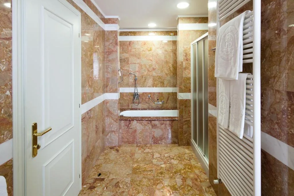 Suite — Hotel Terme Due Torri – Hideaway & SPA