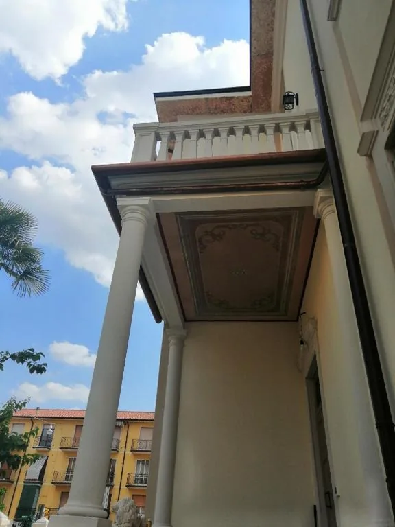 Suite King con Balcone — Bravo 18