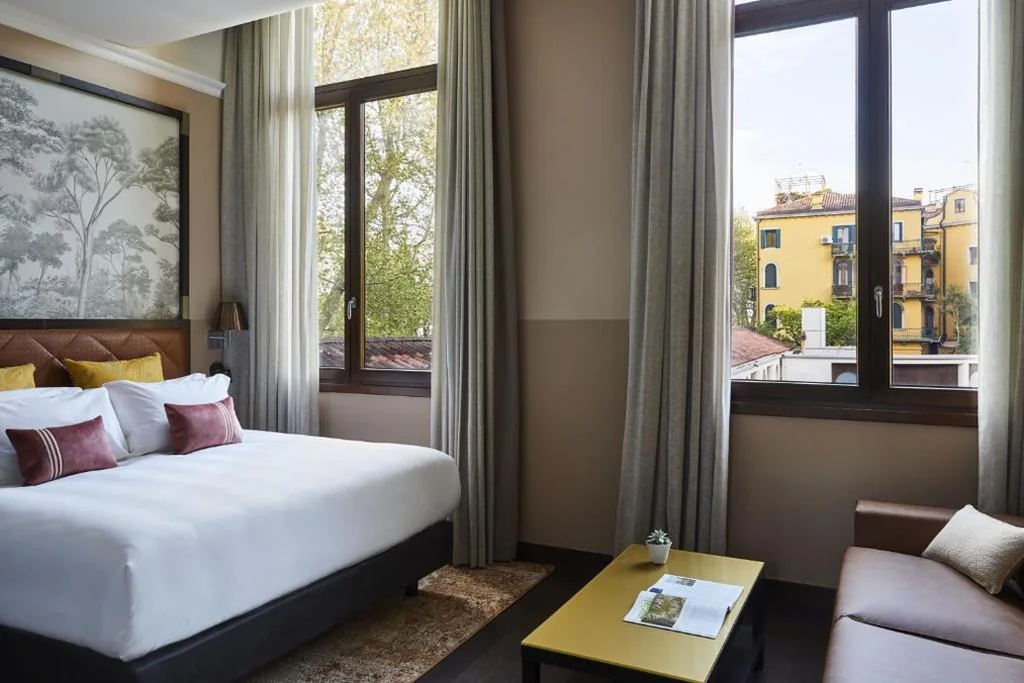 King Suite with Garden View — Hotel Indigo Venice – Sant’Elena by IHG