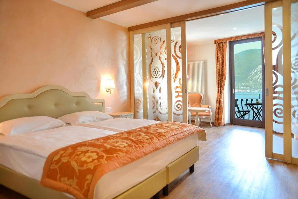 Suite King — Lake Front Hotel Brenzone