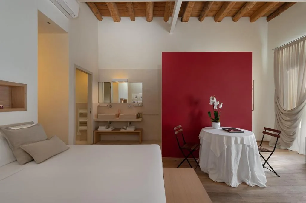 Luxury Suite — Massimago Wine Suites