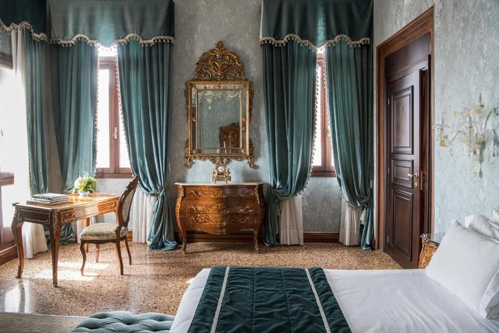Suite Presidenziale — Hotel Nani Mocenigo Palace