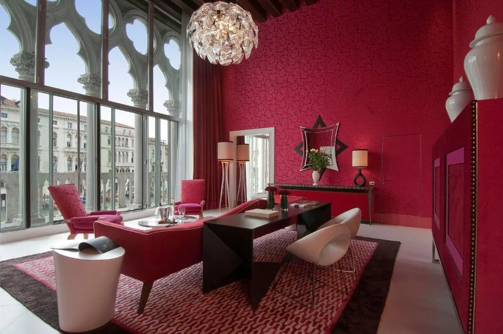 Presidential Suite — Sina Centurion Palace