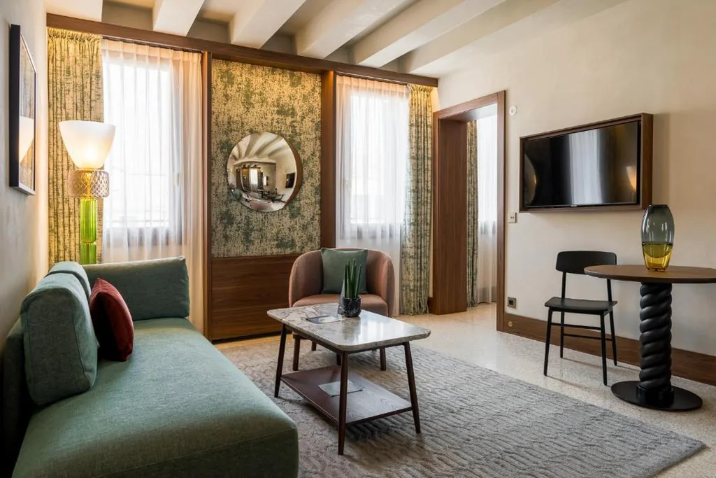 Suite Quadrupla con Vista Canale — Ca’ di Dio – VRetreats, an SLH Hotel