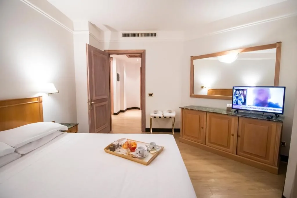 Suite — SHG Hotel De La Ville