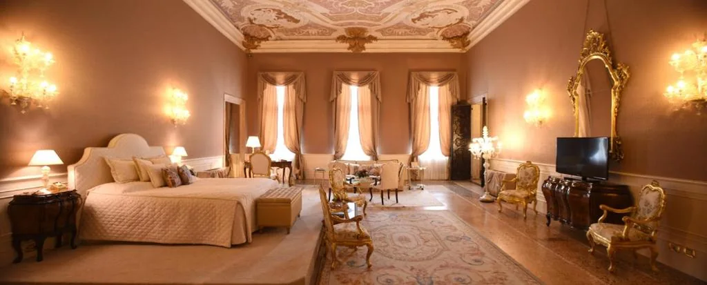 Historical Suite — Ca’ Sagredo Hotel
