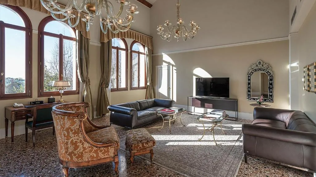 Tintoretto Suite — San Clemente Palace Venice