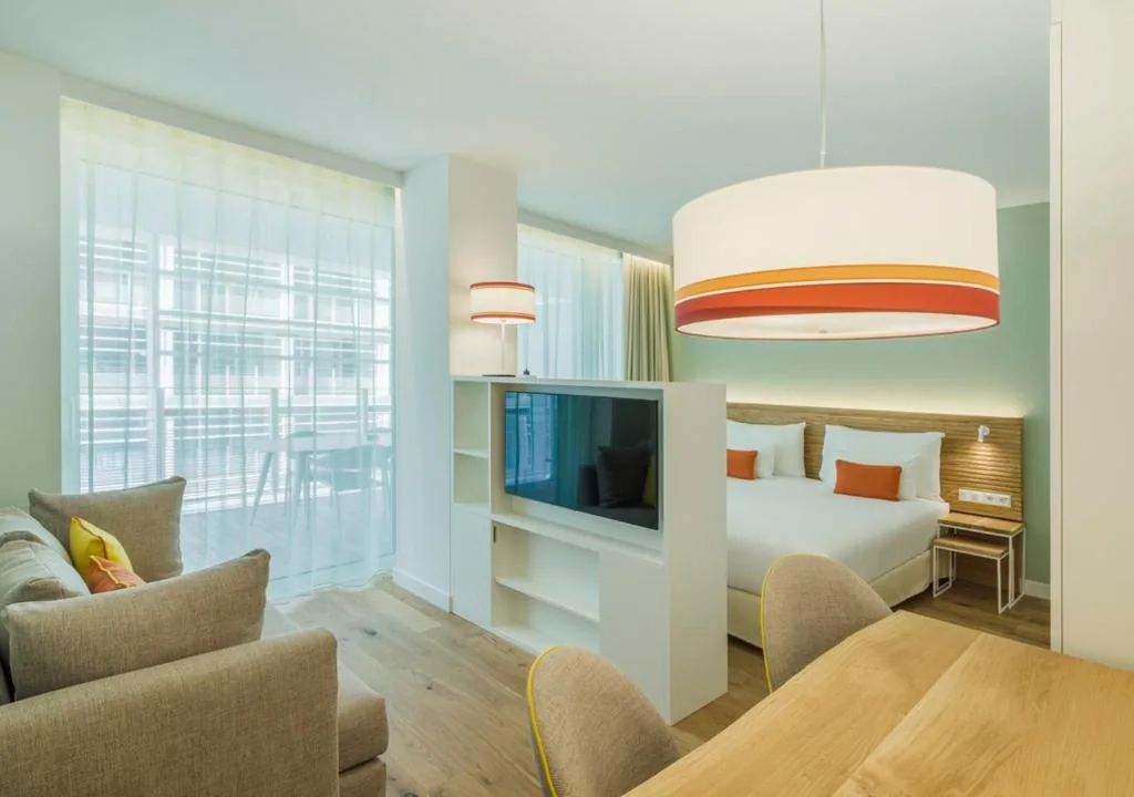 Superior Suite with Balcony and Lateral Sea View — Falkensteiner Hotel & Spa Jesolo