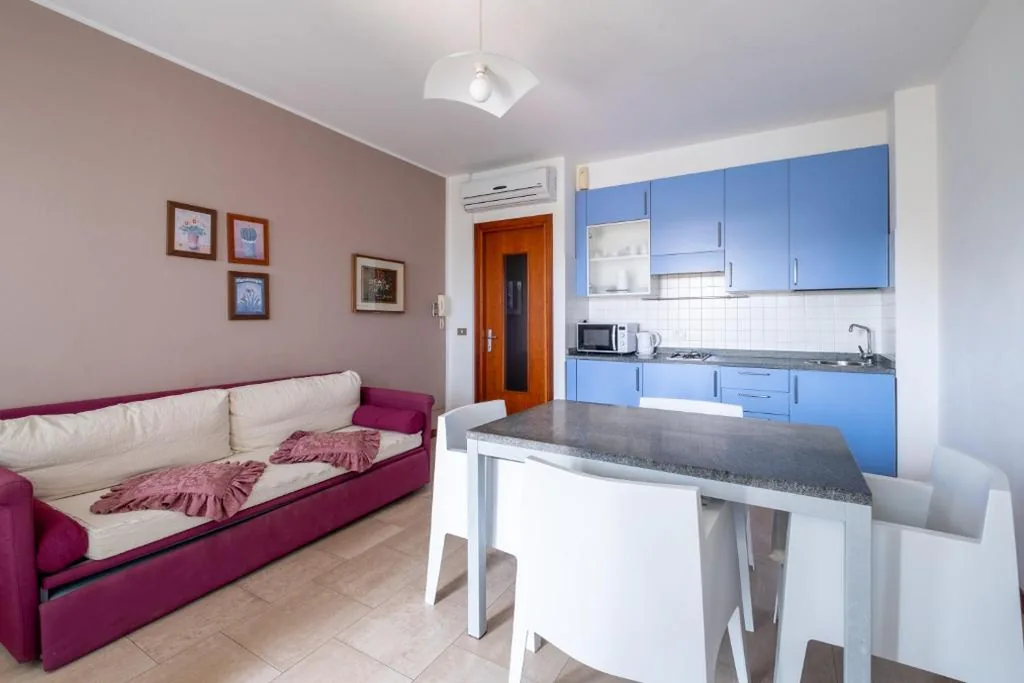 Two-Room Family Apartment with Private Garden - Ground Floor — Eurobeach Residence