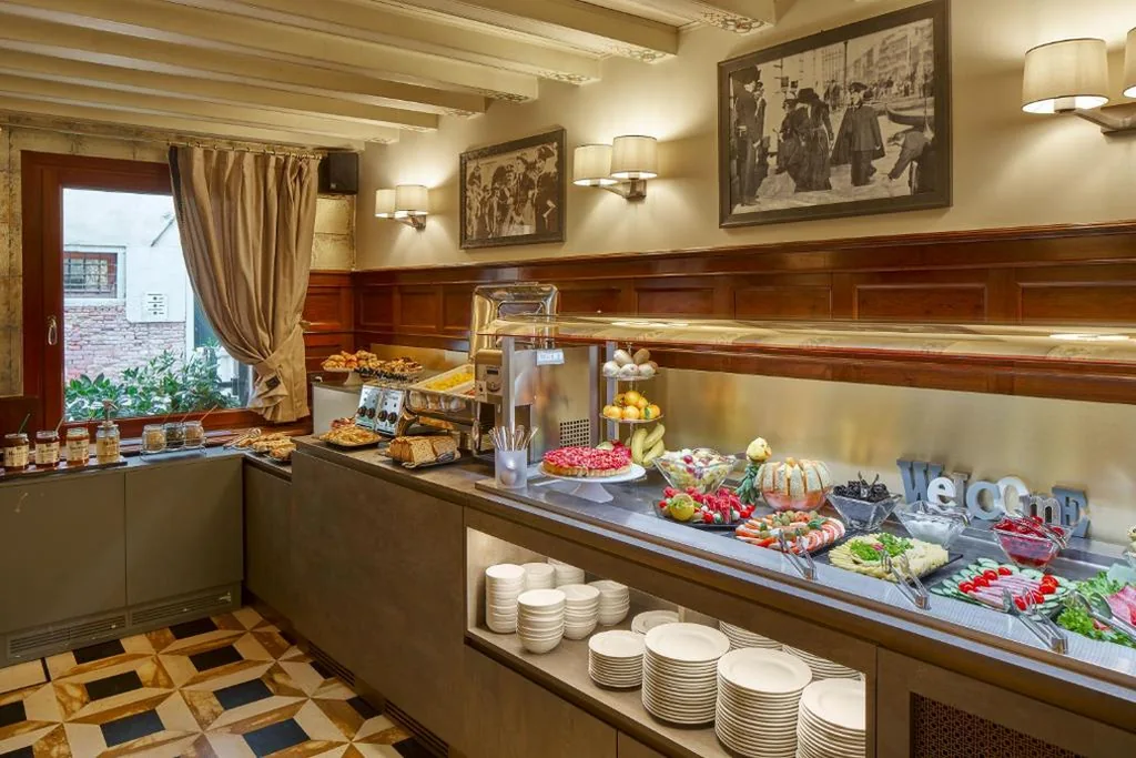 UNAHOTELS Ala Venezia-Adults 16 — foto 3