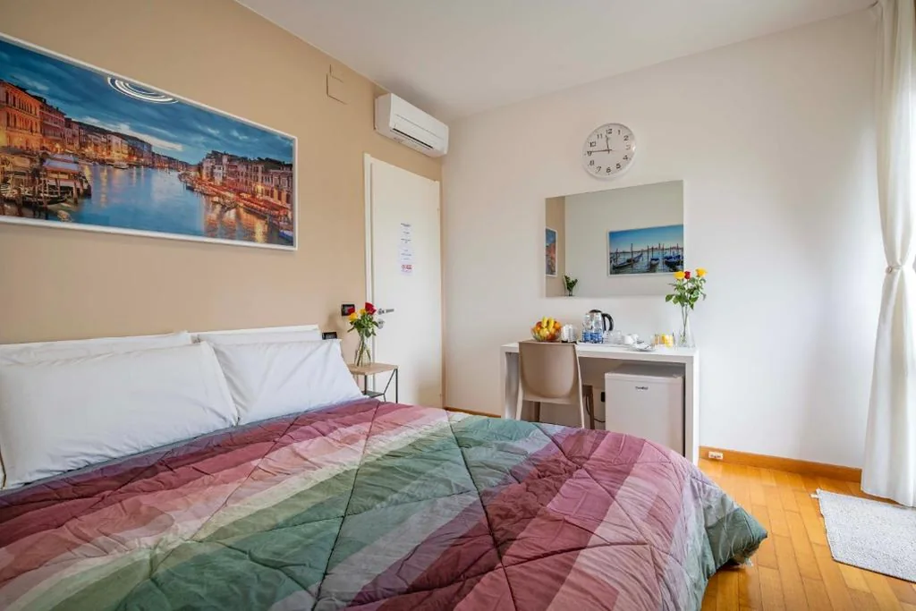 Venice Friends Residence