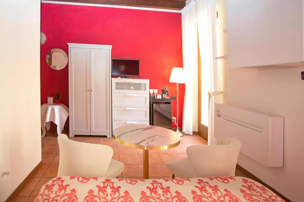 Veronetta House