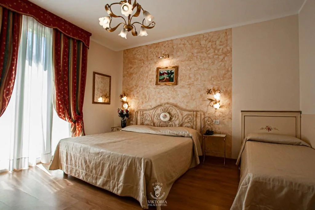 Viktoria Palace Hotel